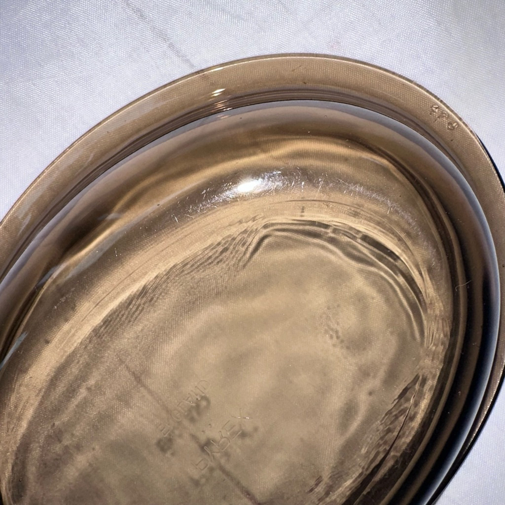 Vintage PYREX England Amber Glass Oval Casserole Dish 8 x 6 x 2 - Picture 3 of 10